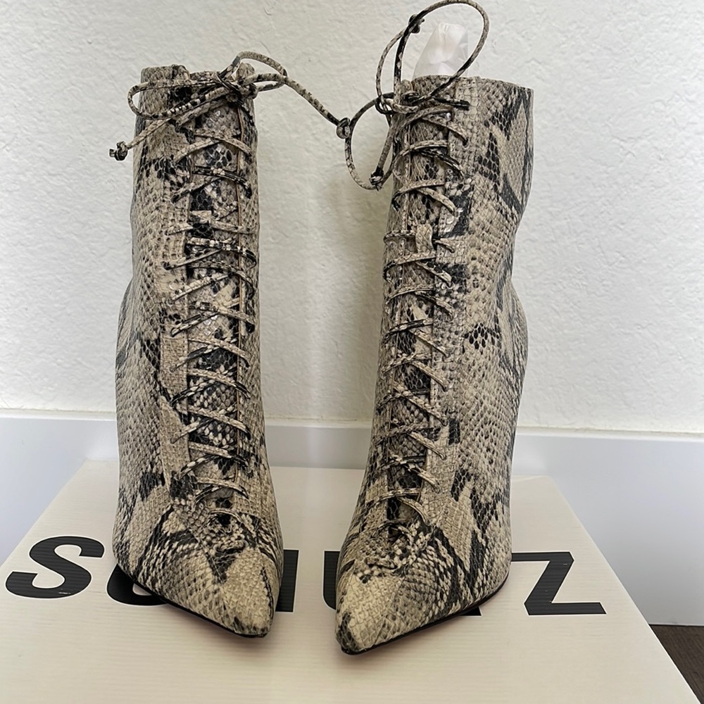 Schultz Snake lace boots for sale  🐍